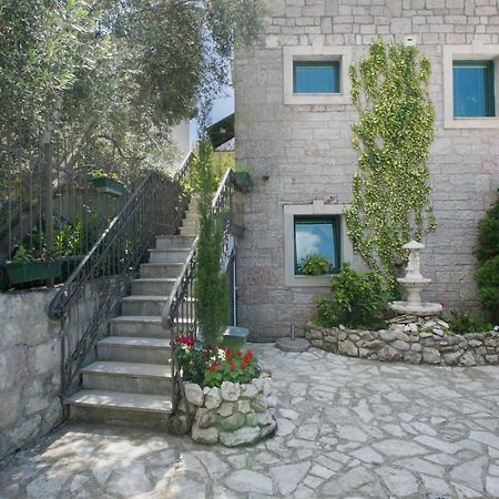 Apartments Holiday Lux Sutomore Dış mekan fotoğraf