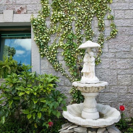 Apartments Holiday Lux Sutomore Dış mekan fotoğraf