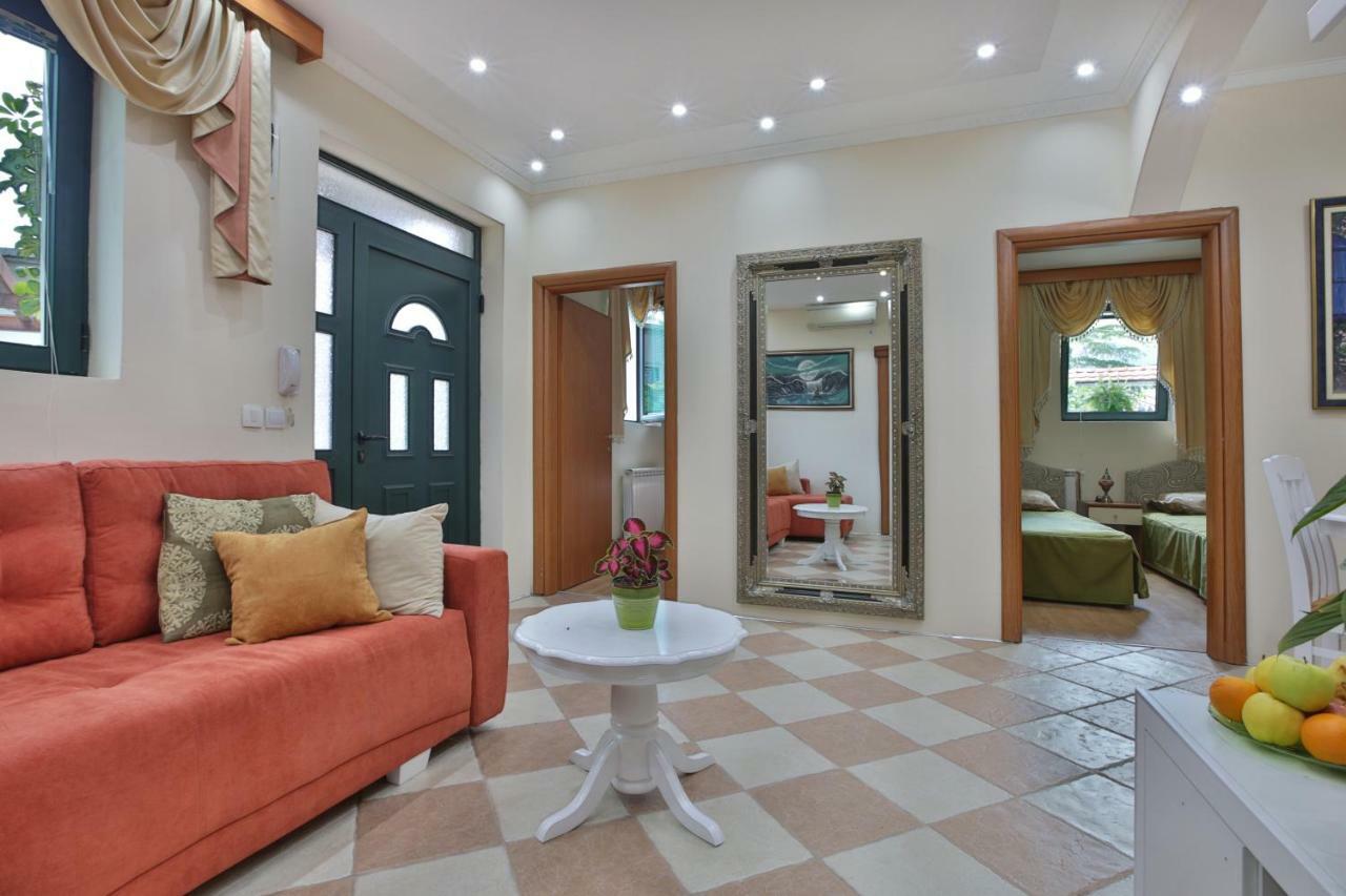 Apartments Holiday Lux Sutomore Dış mekan fotoğraf