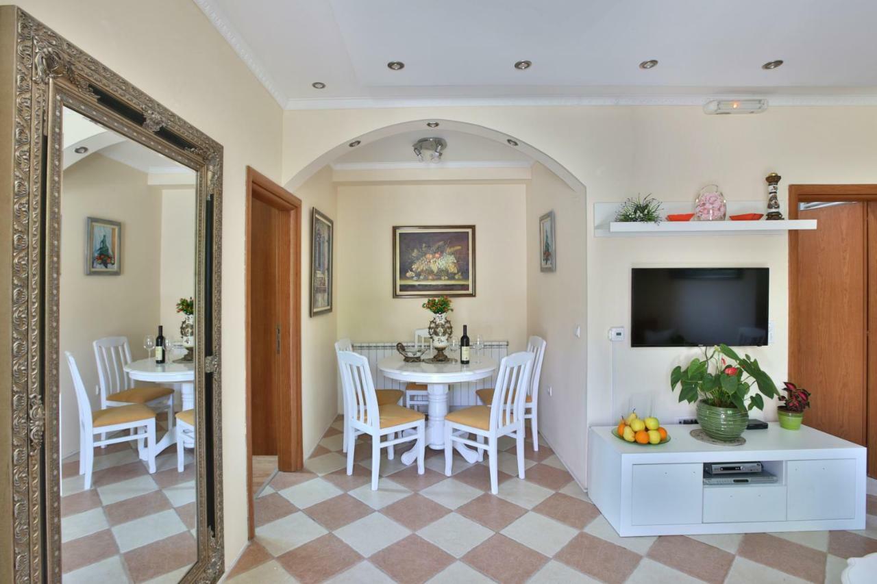 Apartments Holiday Lux Sutomore Dış mekan fotoğraf