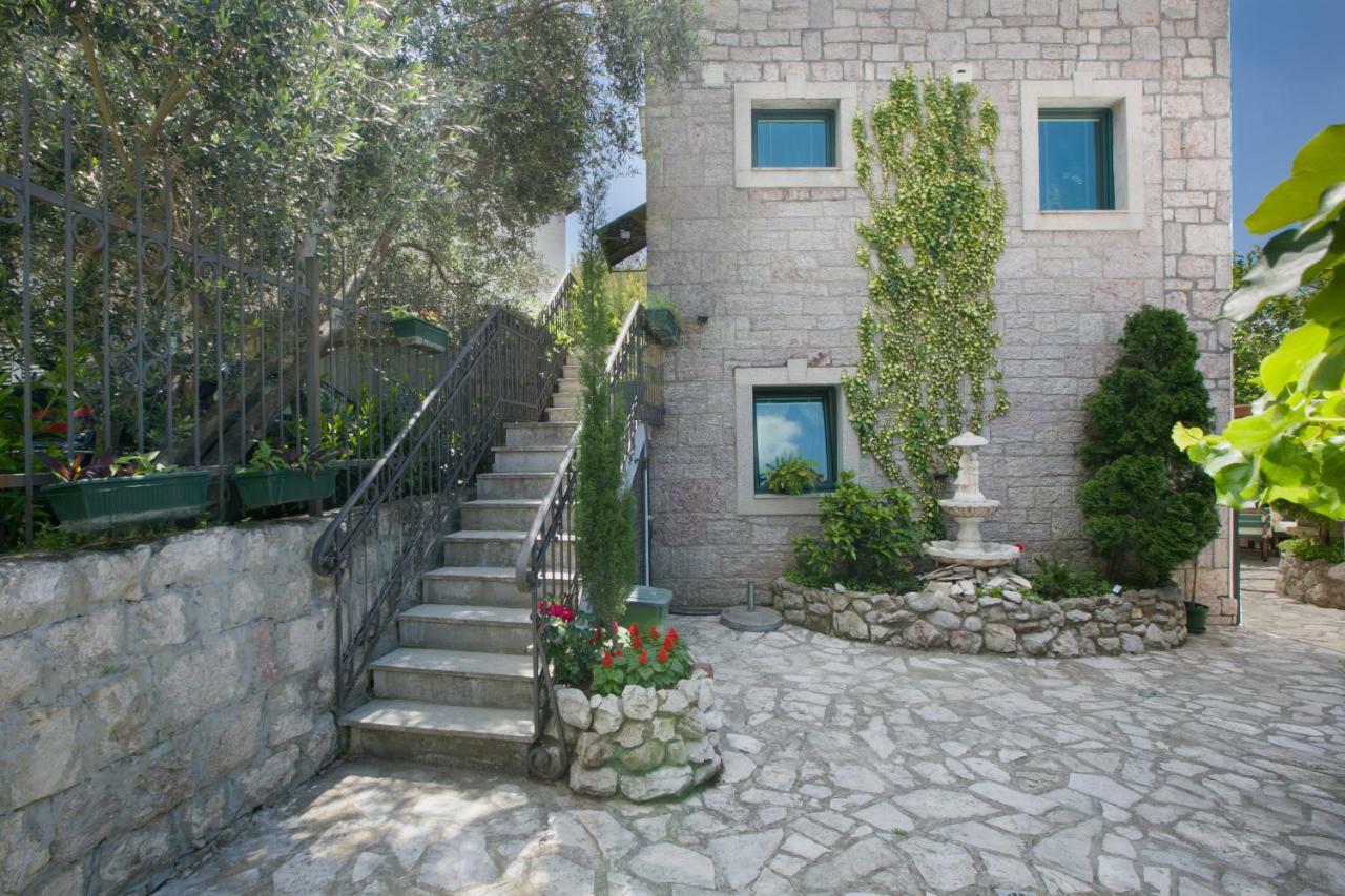 Apartments Holiday Lux Sutomore Dış mekan fotoğraf