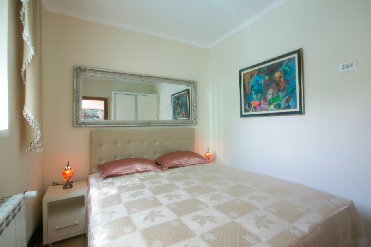 Apartments Holiday Lux Sutomore Dış mekan fotoğraf
