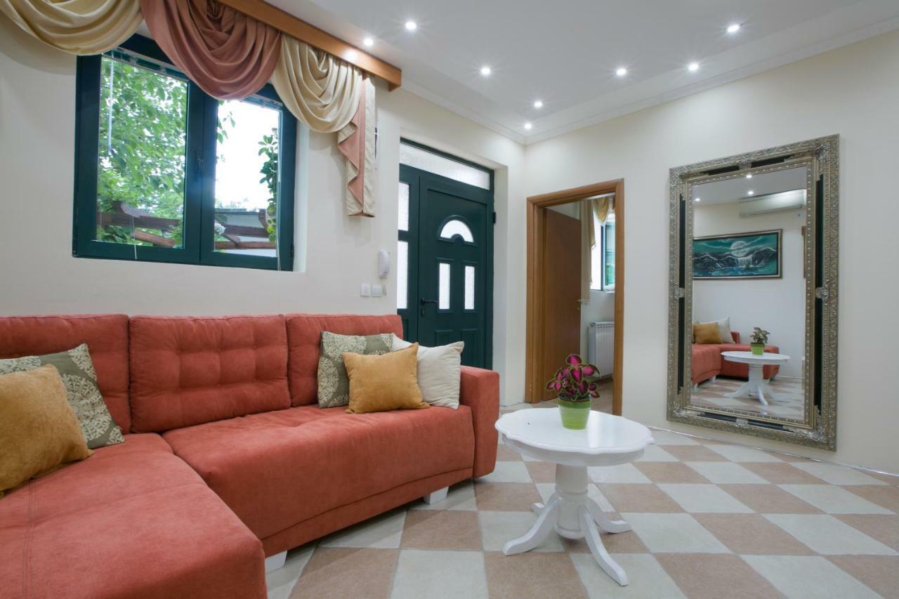 Apartments Holiday Lux Sutomore Dış mekan fotoğraf