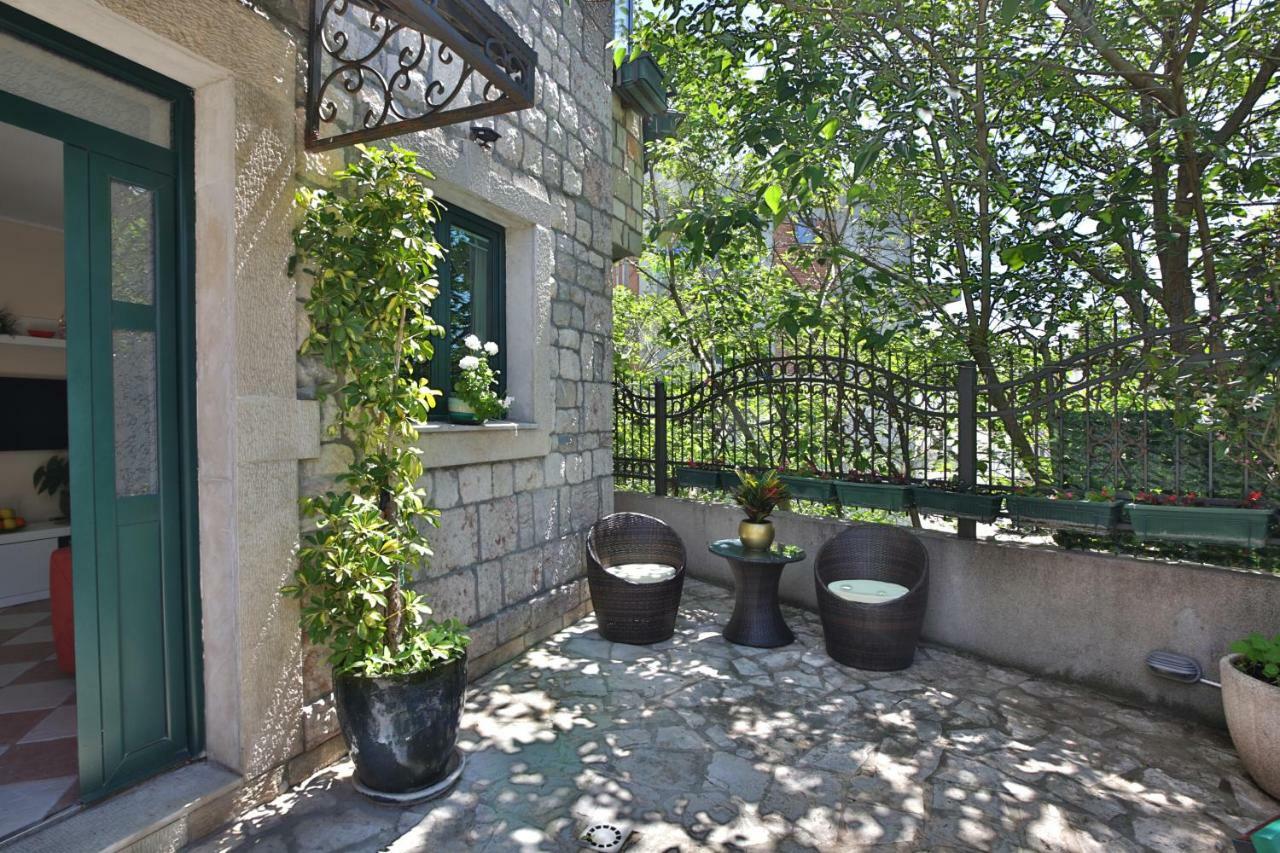 Apartments Holiday Lux Sutomore Dış mekan fotoğraf